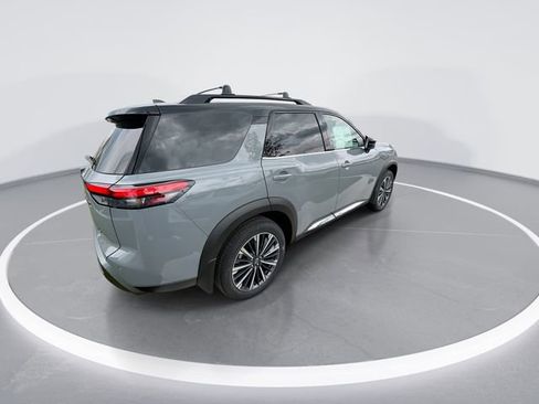 New 2026 Nissan Pathfinder Platinum AWD/4WD image 8