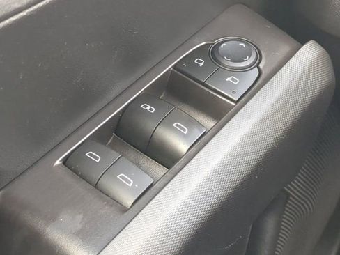 Used 2024 GMC Canyon Elevation RWD image 21