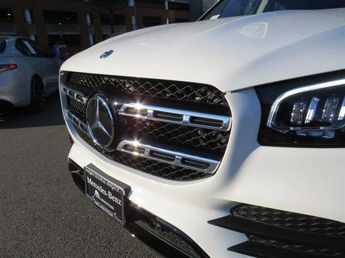 Certified 2023 Mercedes-Benz GLS 580 4MATIC image 24