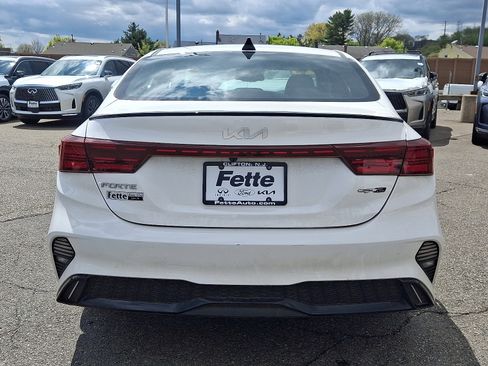 Used 2023 Kia Forte GT-Line w/ GT-Line Premium Package image 5