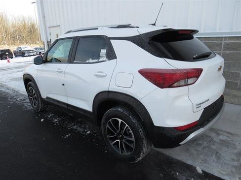 New 2026 Chevrolet TrailBlazer LT w/ Convenience Package image 9