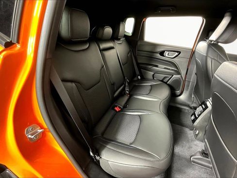 New 2026 Jeep Compass Latitude AWD/4WD image 19