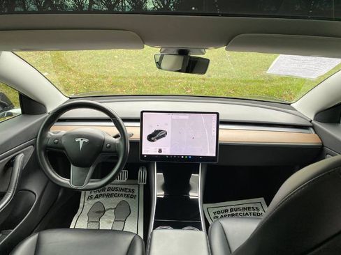 Used 2018 Tesla Model 3 image 6