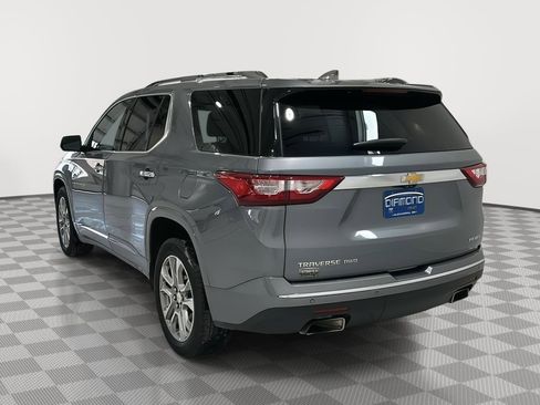 Used 2020 Chevrolet Traverse Premier image 3