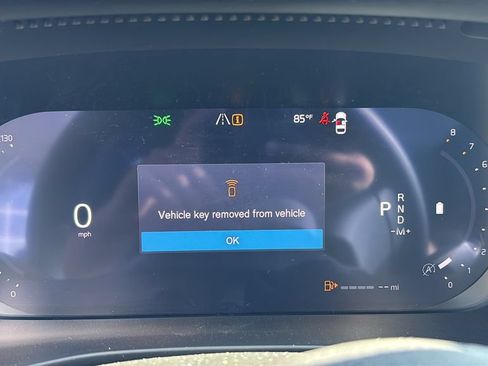 New 2026 Volvo XC40 B5 Ultra AWD/4WD image 15