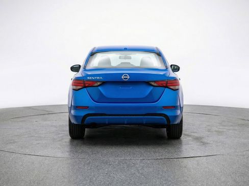 Used 2025 Nissan Sentra SV image 7