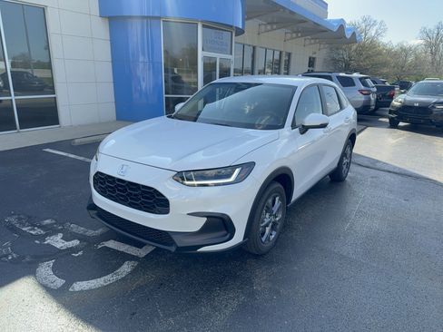 New 2026 Honda HR-V LX image 1