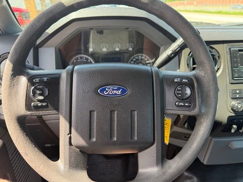 Used 2016 Ford F250 XL w/ Power Equipment Group AWD/4WD image 24