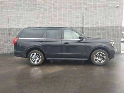 Used 2025 Ford Expedition Active image 2