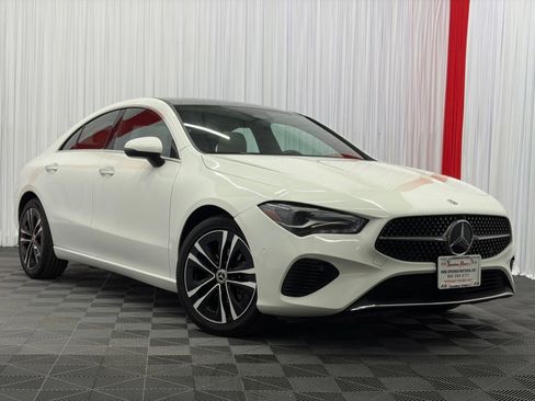 Used 2024 Mercedes-Benz CLA 250 4MATIC image 2