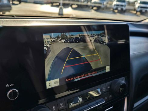 Used 2024 Toyota Grand Highlander XLE image 31