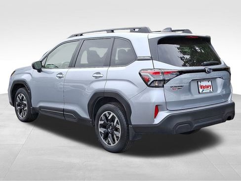 Certified 2025 Subaru Forester Premium image 4