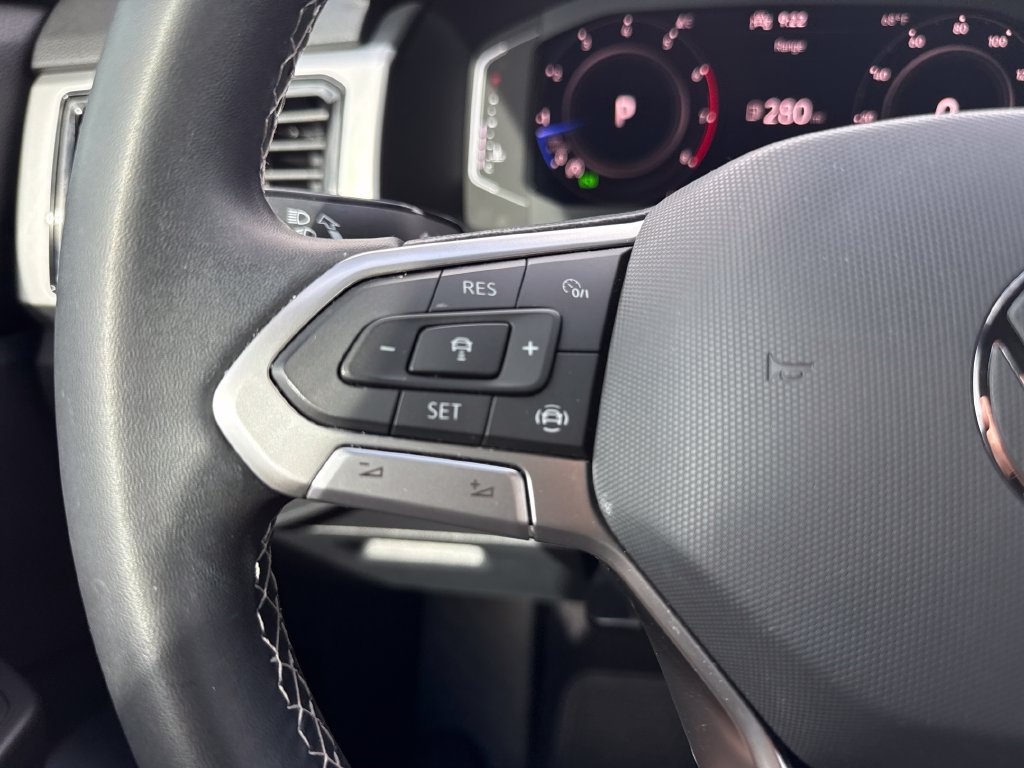 Used 2022 Volkswagen Atlas Cross Sport SE FWD image 14