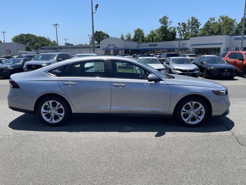 Used 2023 Honda Accord LX image 19