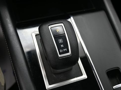 Used 2024 Mitsubishi Outlander ES image 26