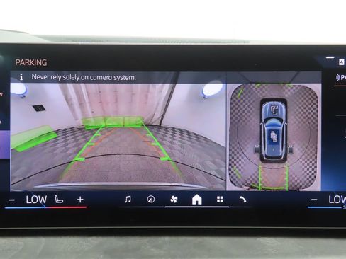 New 2026 BMW X5 sDrive40i w/ Premium Package image 15