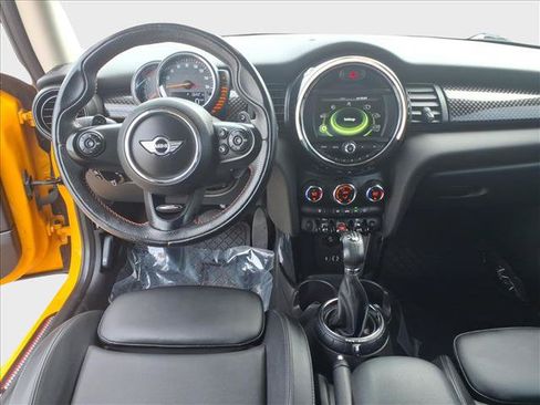 Used 2017 MINI Cooper S FWD image 32