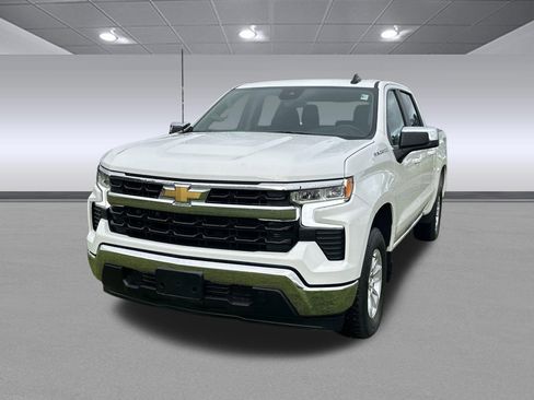 Used 2025 Chevrolet Silverado 1500 LT image 7