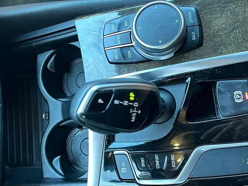 Used 2018 BMW 540i RWD image 15
