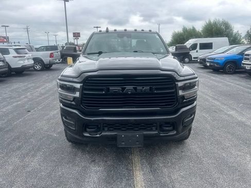 Used 2020 RAM 2500 Laramie w/ Night Edition AWD/4WD image 3