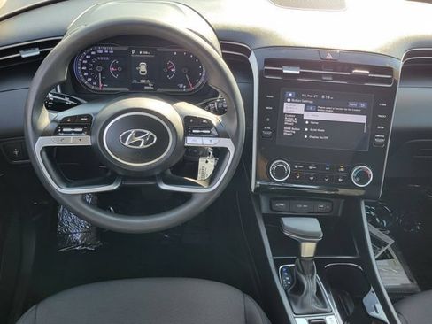 Certified 2024 Hyundai Tucson SE FWD image 5