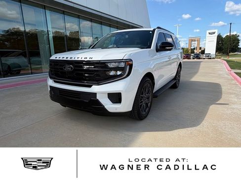 Used 2026 Ford Expedition Platinum w/ Stealth Appearance Package AWD/4WD image 1