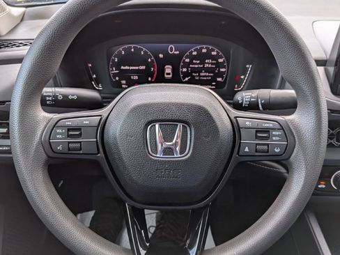 Certified 2023 Honda Accord EX image 17