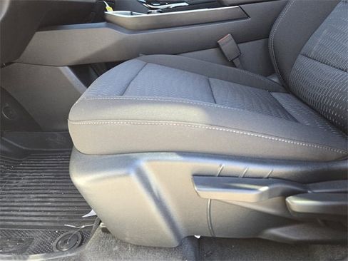 New 2026 Chevrolet Equinox LT image 24