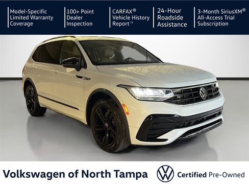 Certified 2024 Volkswagen Tiguan SE R-Line FWD image 1