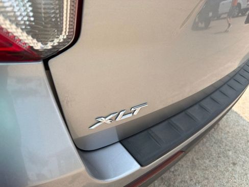 Used 2020 Ford Explorer XLT w/ Equipment Group 202A RWD image 7