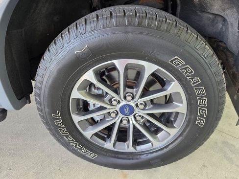 Used 2020 Ford F150 XLT w/ Equipment Group 302A Luxury AWD/4WD image 10