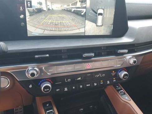 Certified 2025 Kia Telluride SX Prestige X-Line AWD/4WD image 26