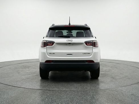 Used 2025 Jeep Compass Limited image 7