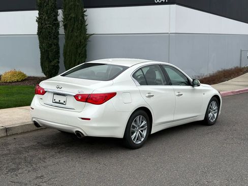Used 2016 INFINITI Q50 3.0t Premium w/ 3.0T Premium Plus Package image 6