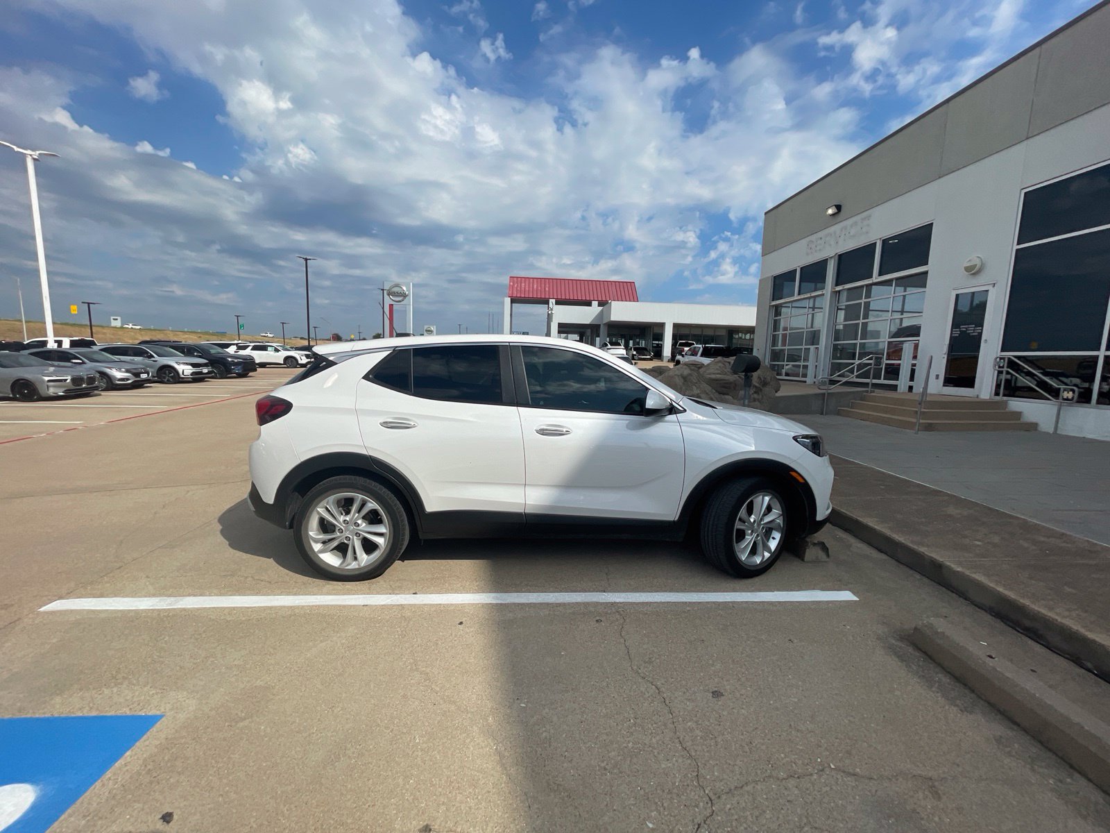 Used 2023 Buick Encore GX Preferred w/ Cold Weather Comfort Package FWD image 11