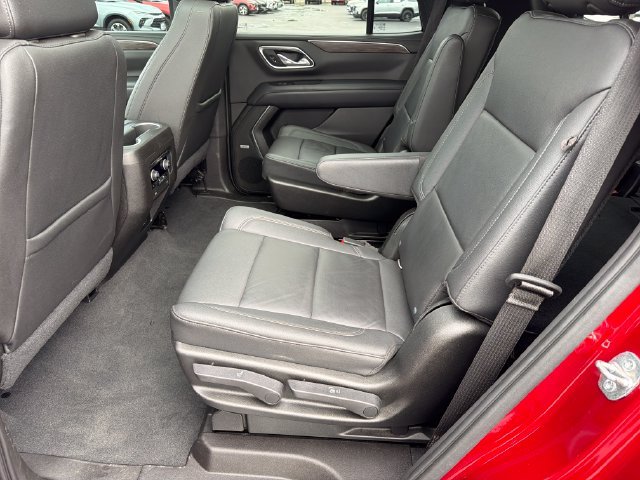 Certified 2021 Chevrolet Tahoe Z71 w/ Luxury Package AWD/4WD image 22