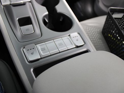Used 2021 Hyundai Kona Limited w/ Cargo Package FWD image 19