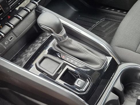 Used 2025 GMC Canyon Elevation w/ Convenience Package RWD image 21