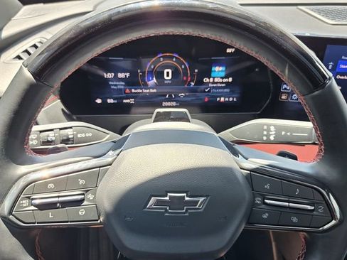 Used 2024 Chevrolet Traverse RS AWD/4WD image 25