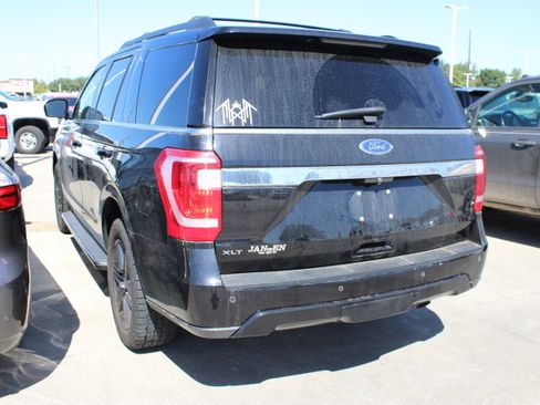 Used 2020 Ford Expedition XLT w/ Equipment Group 202A RWD image 8