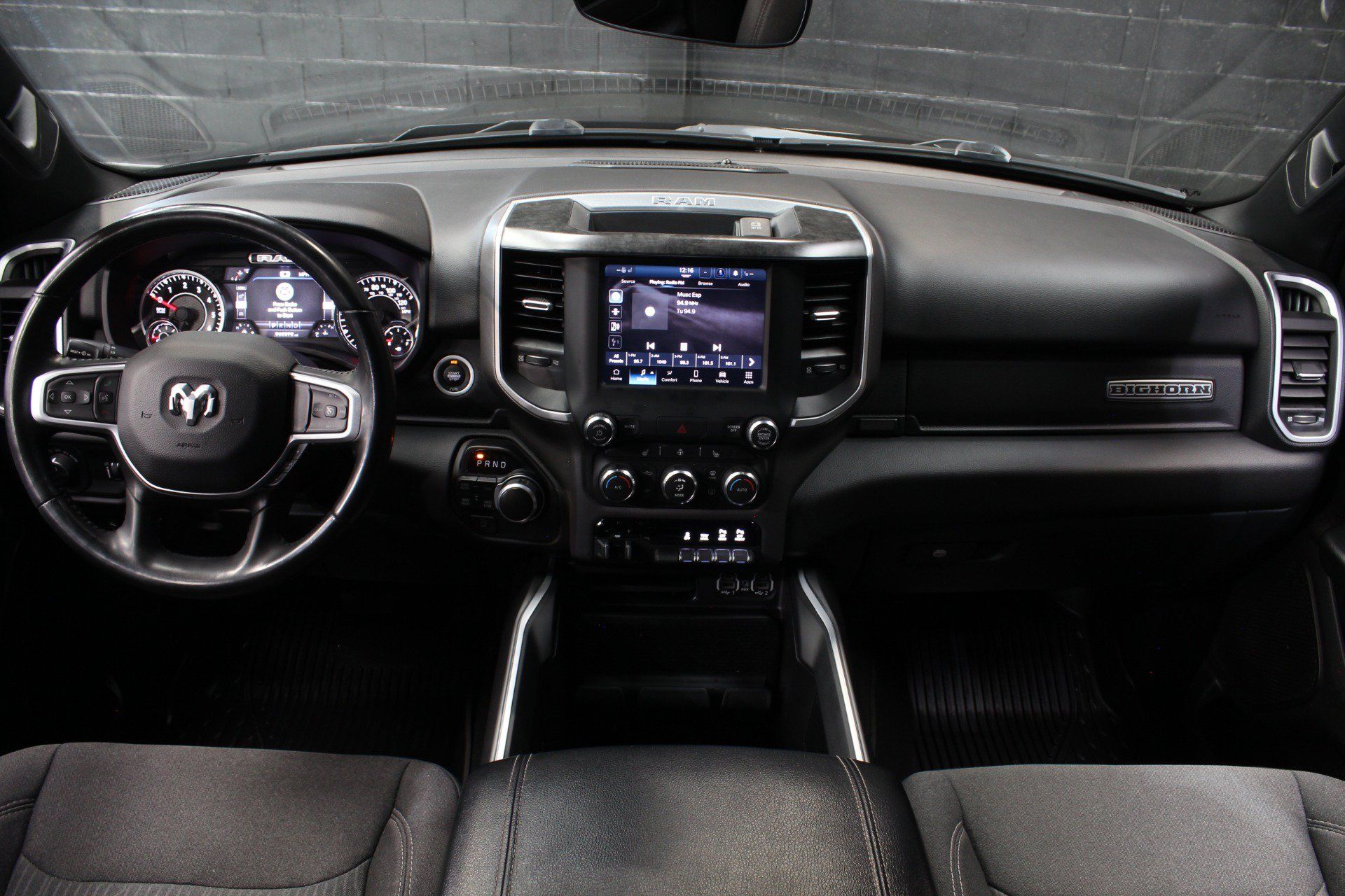 Used 2022 RAM 1500 Big Horn AWD/4WD image 35