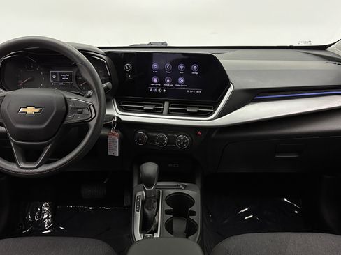 Used 2024 Chevrolet Trax LS w/ Driver Confidence Package image 26