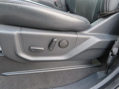 Used 2022 Ford F250 Lariat w/ Chrome Package image 30