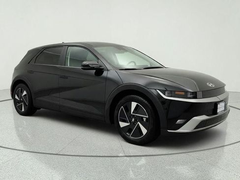 Used 2026 Hyundai Ioniq 5 SEL AWD/4WD image 3