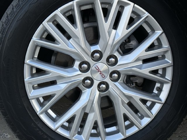 Used 2024 GMC Acadia Elevation FWD image 10