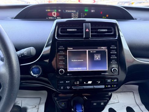 Used 2022 Toyota Prius LE AWD/4WD image 34