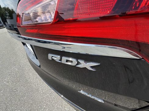 Used 2017 Acura RDX w/ Advance Package AWD/4WD image 15