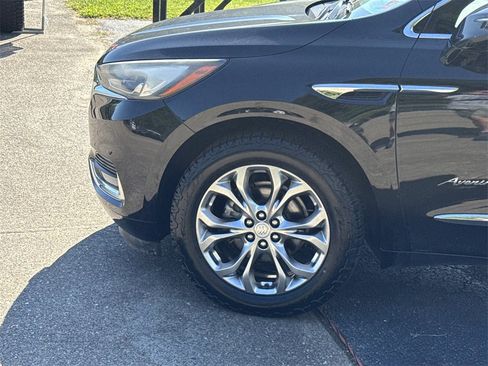 Used 2021 Buick Enclave Avenir w/ Avenir Technology Package image 9
