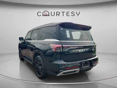 Certified 2026 INFINITI QX80 Luxe w/ Cargo Package AWD/4WD image 2