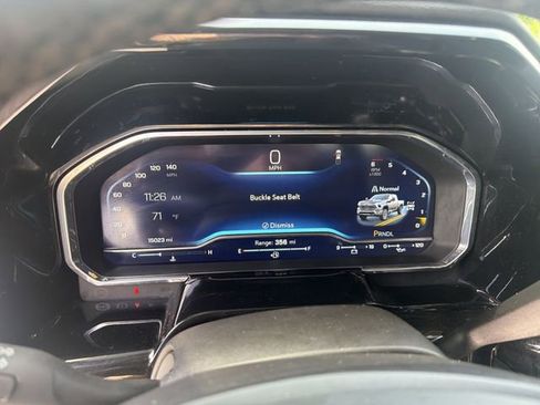 Used 2024 Chevrolet Silverado 2500 LT w/ Convenience Package AWD/4WD image 11
